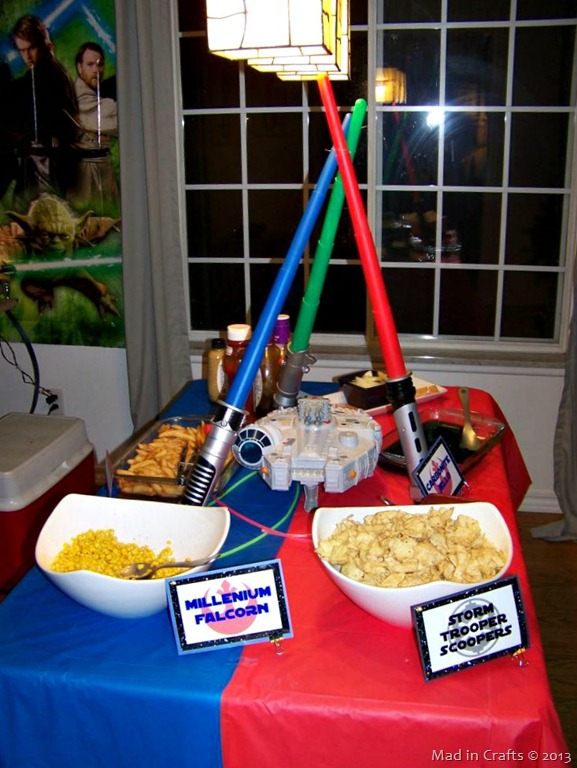 [star-wars-party-table2.jpg]