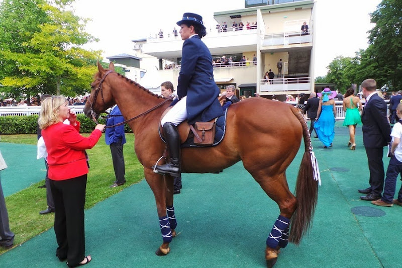 prix-de-diane-longines-and-kate-winslet-fashion-blogger-evento-chantilly