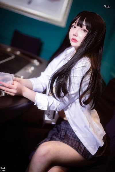BLUECAKE Son Ye-Eun (손예은) Hardcore Gambling