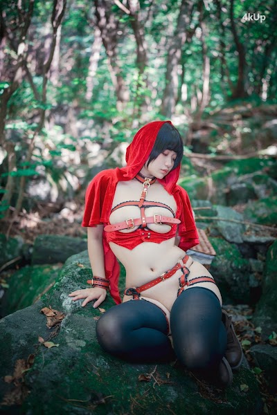 DJAWA Photo – Mimmi (밈미) Naughty Red Hiring Hood