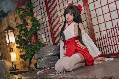 Coser@黏黏团子兔 狐之灵梦 Roly Poly