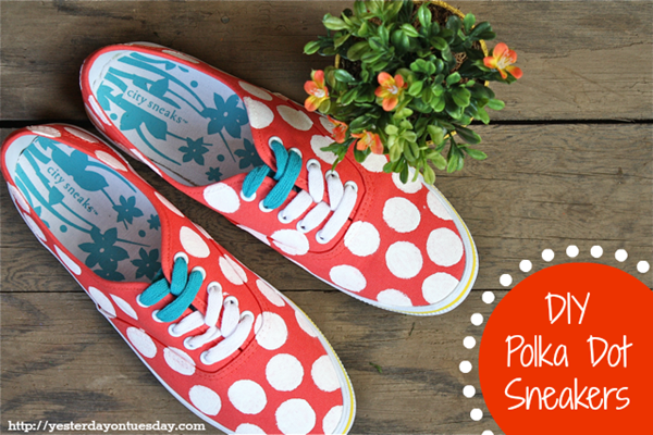 DIY-Polka-Dot-Sneakers