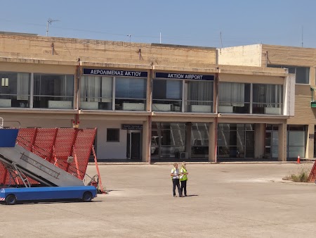 04. Aeroport Preveza - Lefkada.JPG