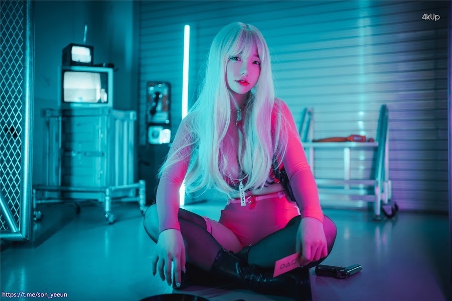 DJAWA Photo – Son Ye-Eun (손예은) “[Squid Game] Triangle Soldier”
