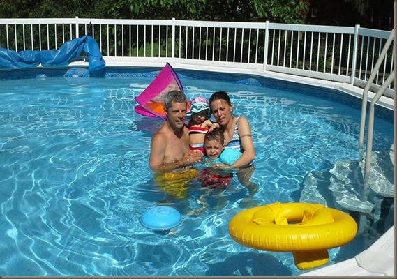 darrens family in pool