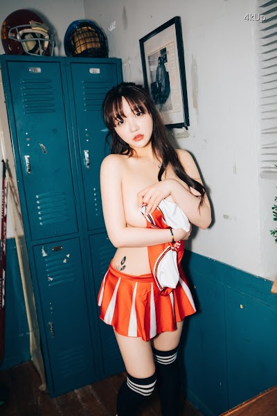 [Loozy] Son Ye-Eun (손예은) CHEER UP