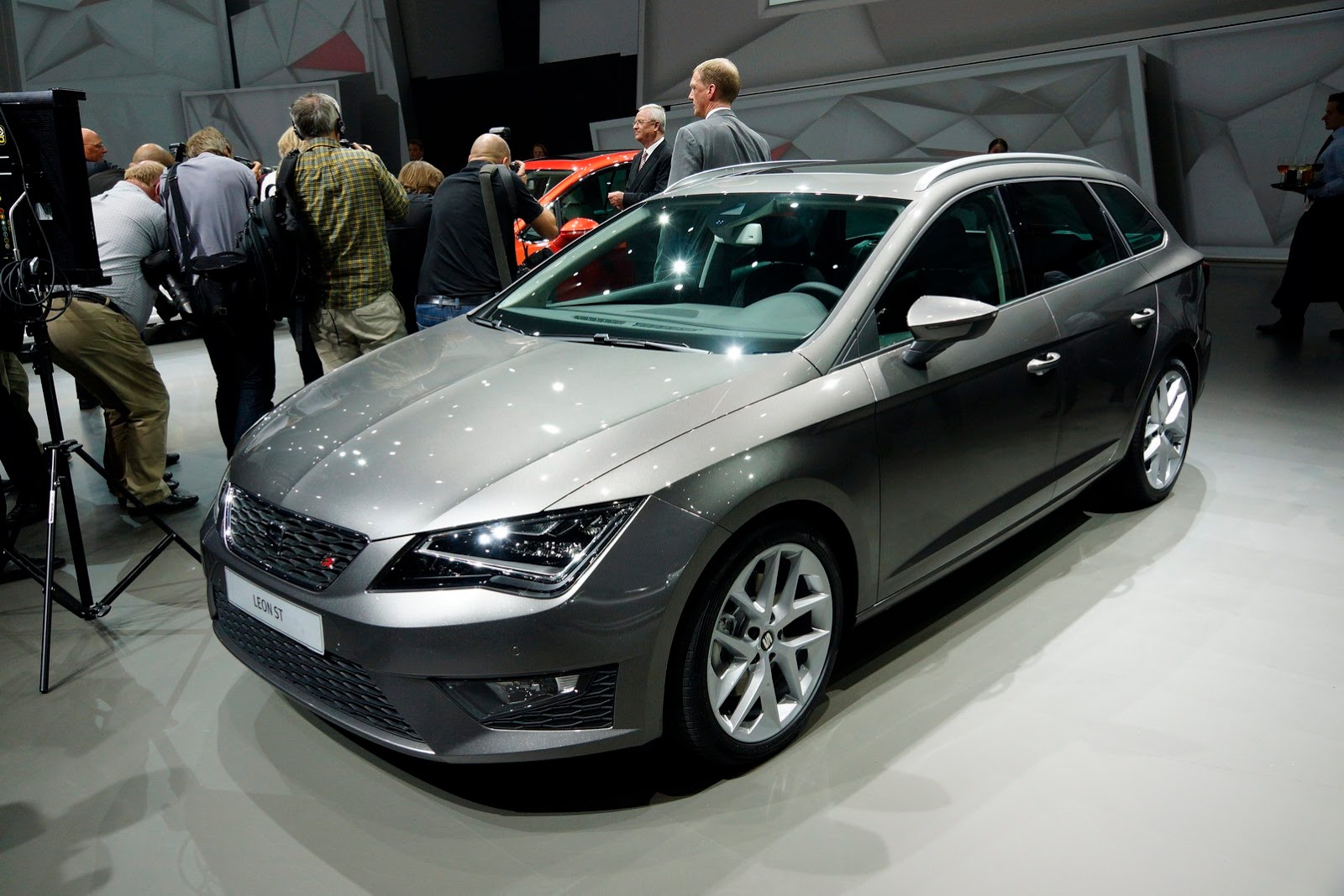 [VW-Group-Night-Event-43%255B2%255D.jpg]