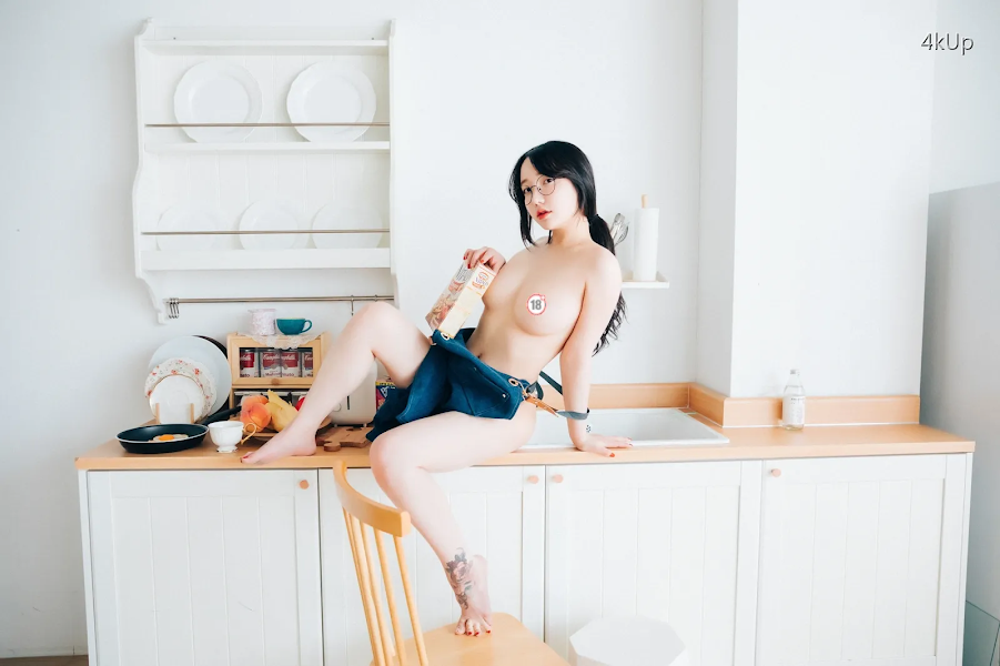 [Loozy] Son Ye-Eun (손예은) Nudy Painter + S.ver Uncensored