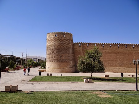 22. Cetatea din Shiraz.JPG
