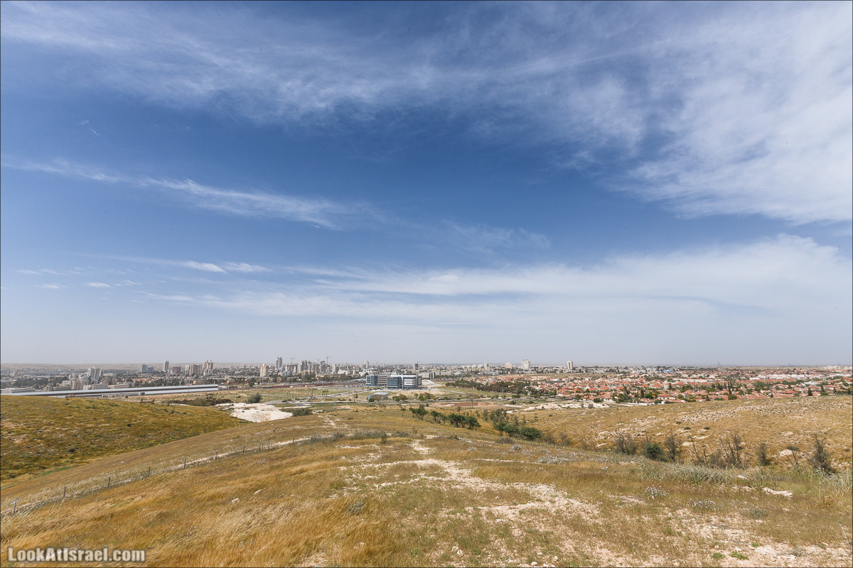 Мемориал бригаде Негев | Monument to the Negev Brigade | אנדרטת חטיבת הנגב | LookAtIsrael.com - Фото путешествия по Израилю