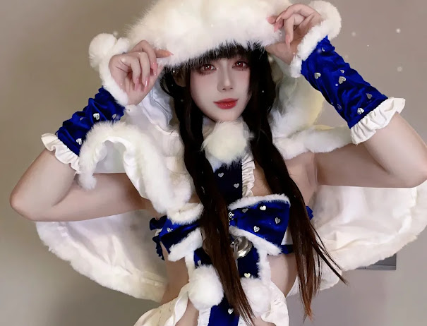Coser@九言 圣诞礼物自拍