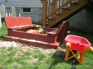 sandbox with lid that turns into benches
