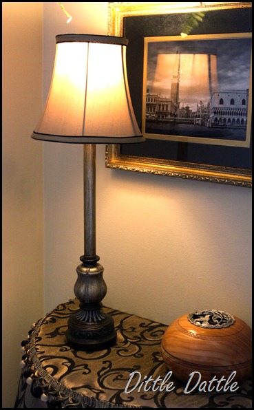 Foyer lamp