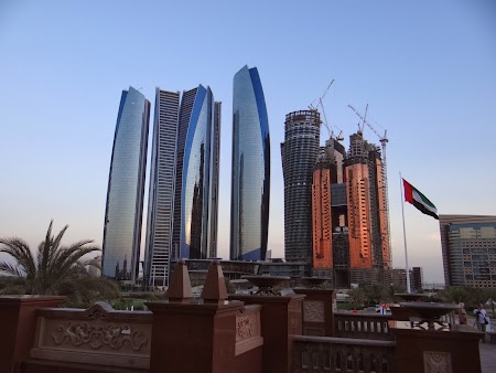 Cladiri moderne Abu Dhabi