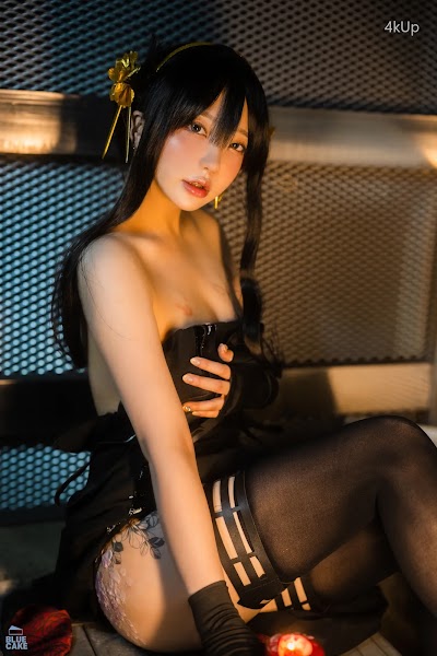 [BLUECAKE] Son Ye-Eun (손예은) Black Rose RED+