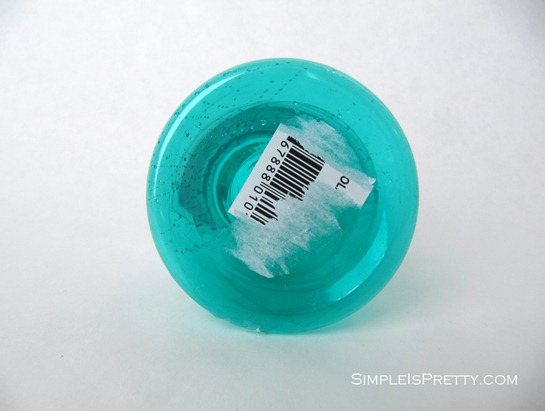 simpleispretty.com: Sticker on bottle