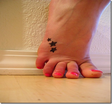 poze tatuaje fete - picior