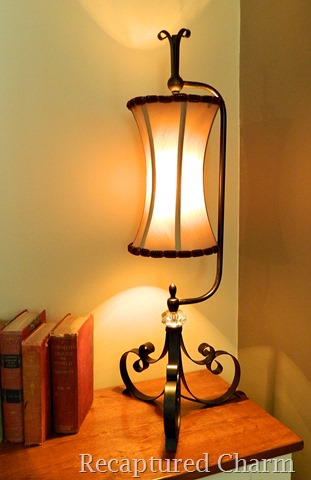[family-room-lamp14.jpg]