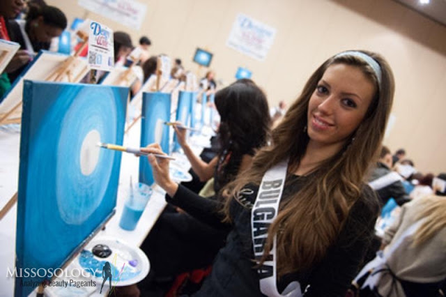 miss_universe_2012_Charity_26.jpg