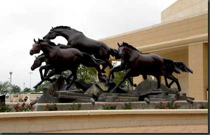 Bush_Library-wildhorses-statue-6