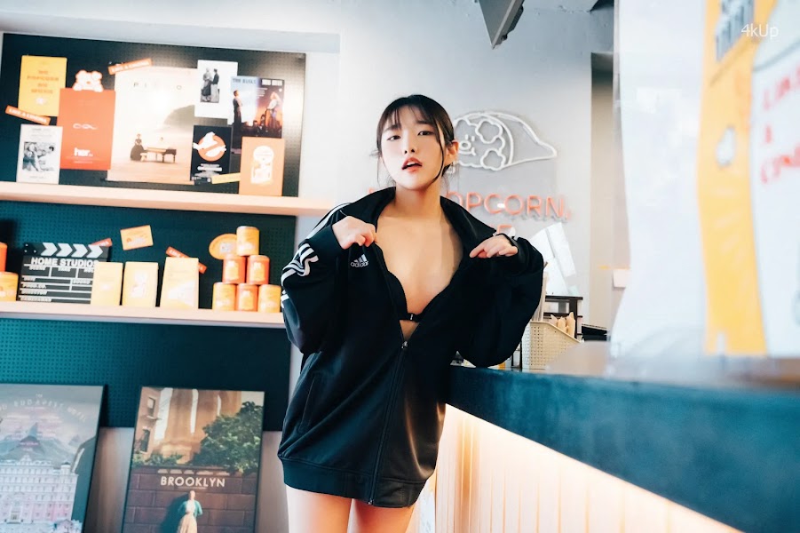 [Loozy] Sonson (손손) Cinema Girl (+S.Ver)