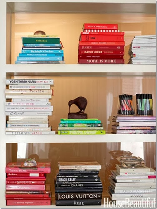 hbx-color-organized-bookshelf-0412sclaroff09-Uj6xGc-lgn