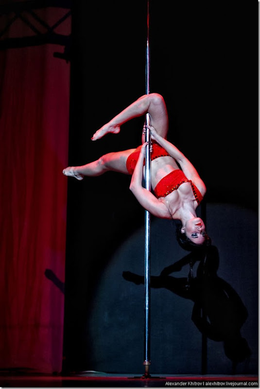 russian-pole-dancing-competition-42