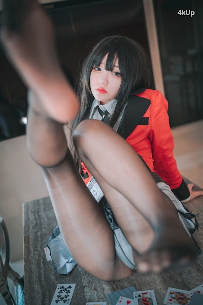 DJAWA Photo – Jeong Jenny (정제니) Gambling with Yumeko