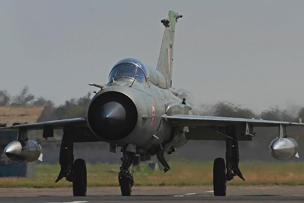 [MiG-21-Indian-Air-Force-IAF-082.jpg]