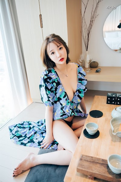 [Loozy] Son Ye-Eun (손예은) Lover in Hotel