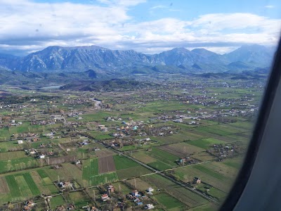 Imagini Albania: Aterizare la Tirana