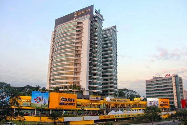 Sri Damansara Megasotre (1)