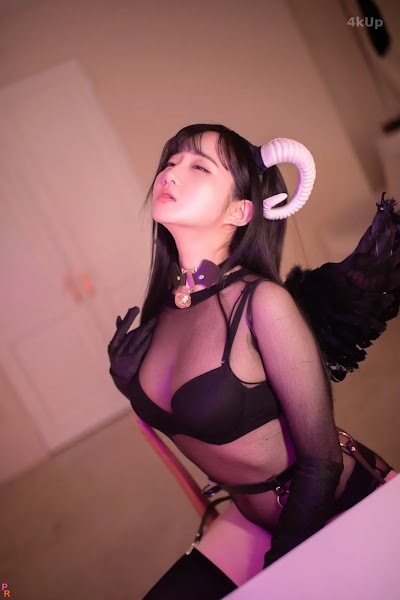 [PINK] Han Jina (한지나) Succubus
