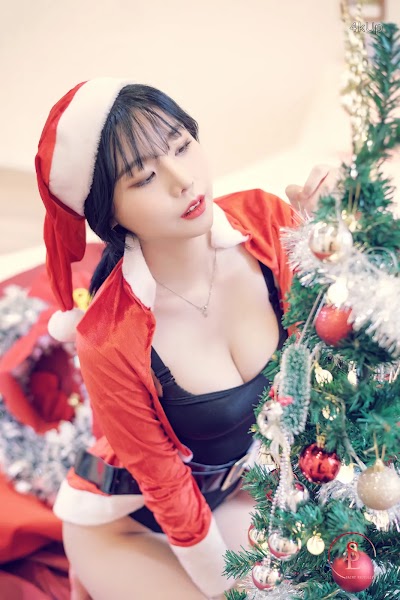 SAINT Photolife – Yuna (유나) Vol.24 Merry Yuna’s Xmas