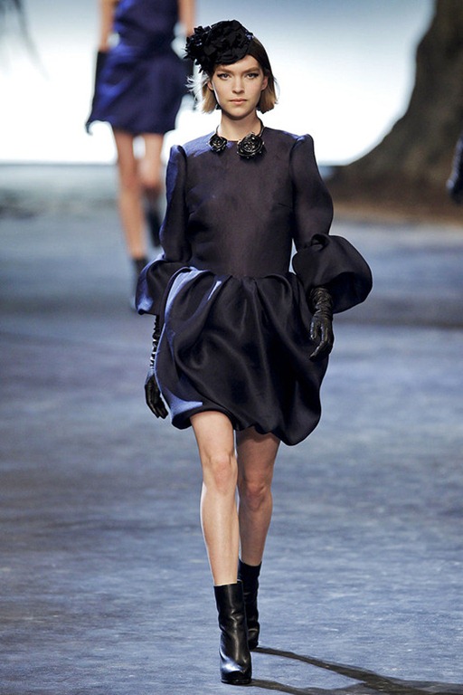 [LANVIN-FALL-2011-RTW-PODIUM-043_runway%255B7%255D.jpg]