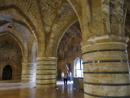 06. Coloane subterane.JPG