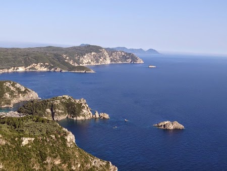 23. Coasta de Vest a insulei Corfu.JPG