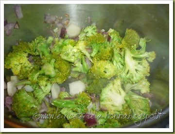 Tagliatelle panna, broccoli e zafferano (2)