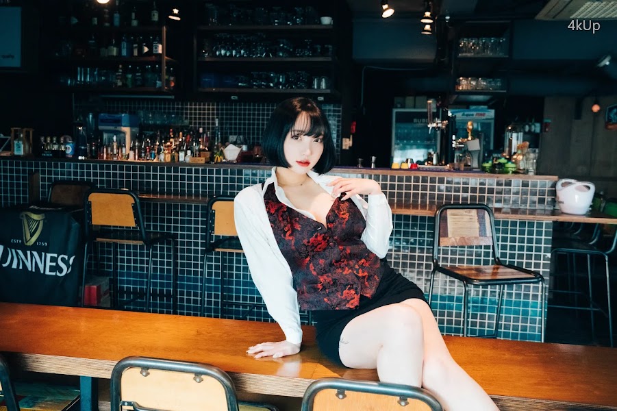 [Loozy] Son Ye-Eun (손예은) Tainted Love Bar