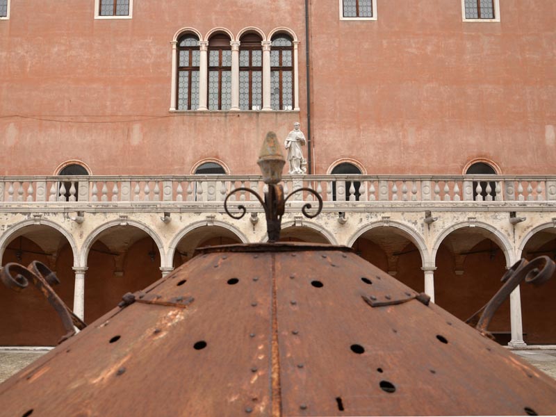 Chiostro_trinita_06.jpg Chiostro trinita 06