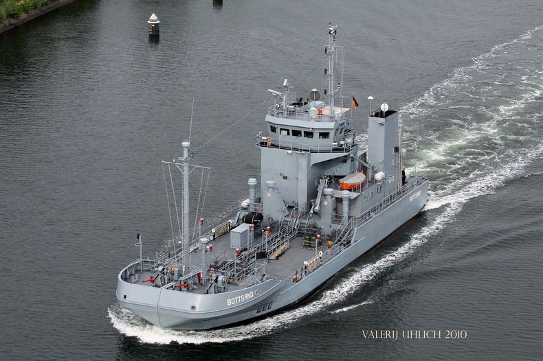 bottsand-oil-recovery-ship-4