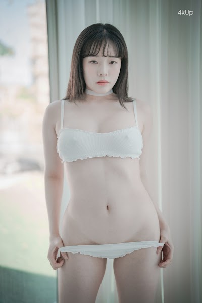 DJAWA Photo – Pia (피아) Cozy White