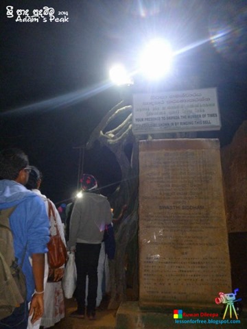 Adams-Peak-2014-by-Ruwan-Dileepa--le%25255B136%25255D.jpg