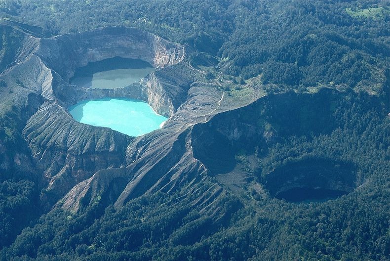 kelimutu-1