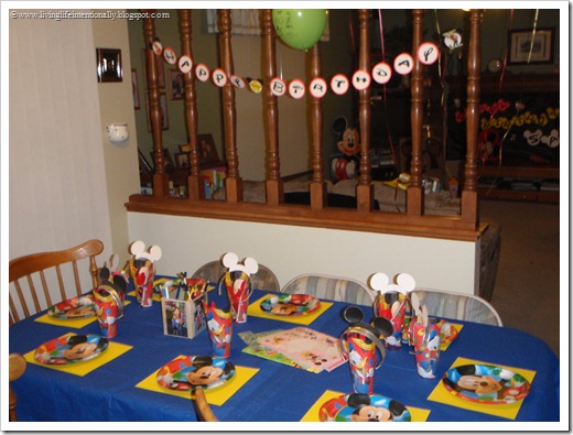 Mickey Mouse Clubhouse decorations 