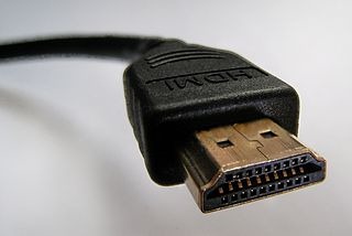 [320px-HDMI_connector-male_2_sharp_PNr%25C2%25B00059%255B2%255D.jpg]