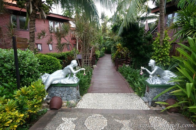 [ImperialBoatHouseBeachResor32.jpg.webp]