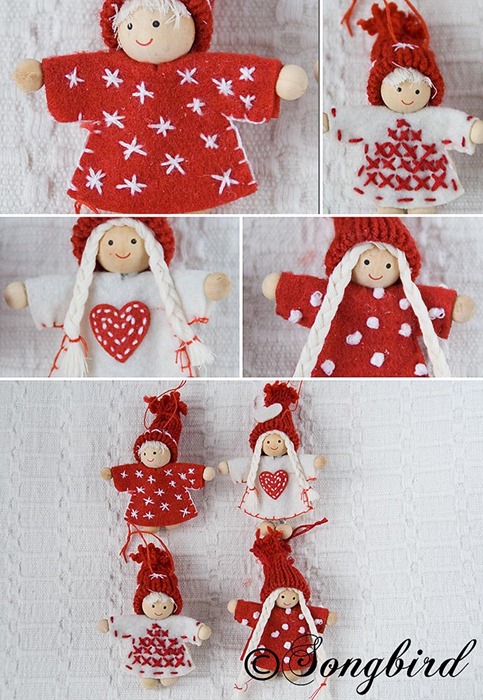 Red Christmas Puppets Ornaments 2
