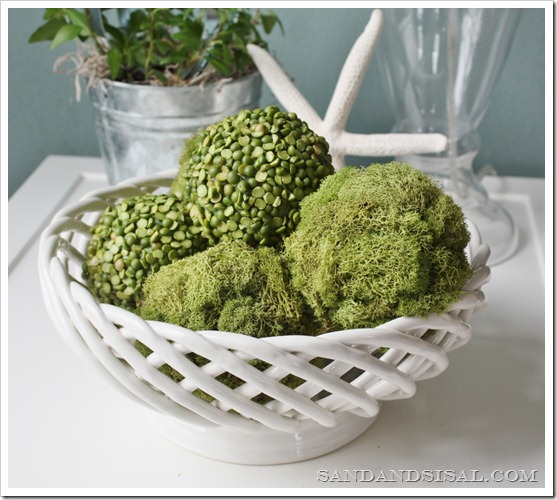 Decorative Pea and Moss Balls 