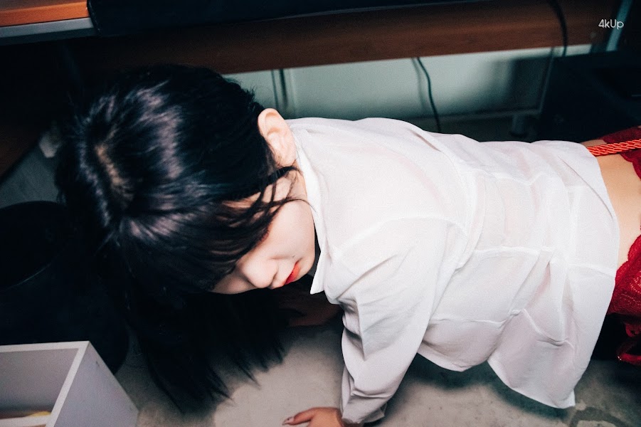 [Loozy] Zia (지아) – Office slave Part1